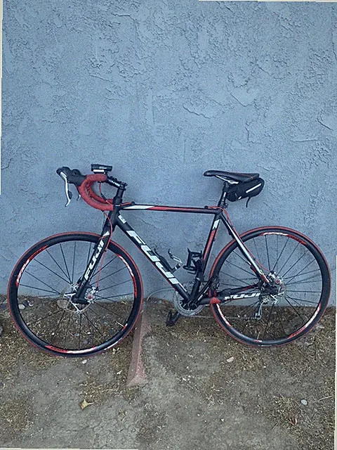 Fuji Cross 1.5 Cyclocross Medium Size Bike