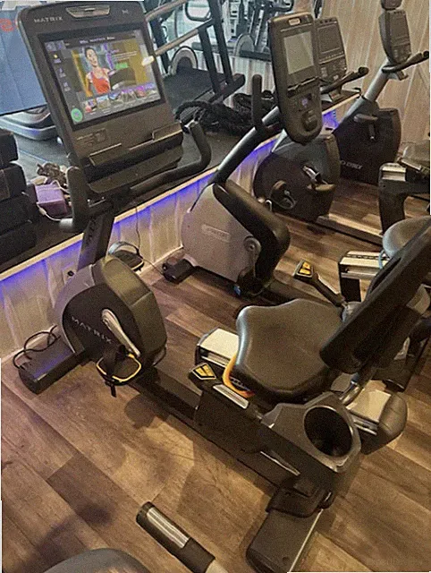 Matrix | Performance Recumbent Bike w/ Touch Console