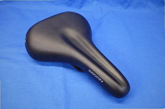 NEW Ergon ST Women Medium/Large Bike Saddle, Bicycle Seat, Cromoly Rails